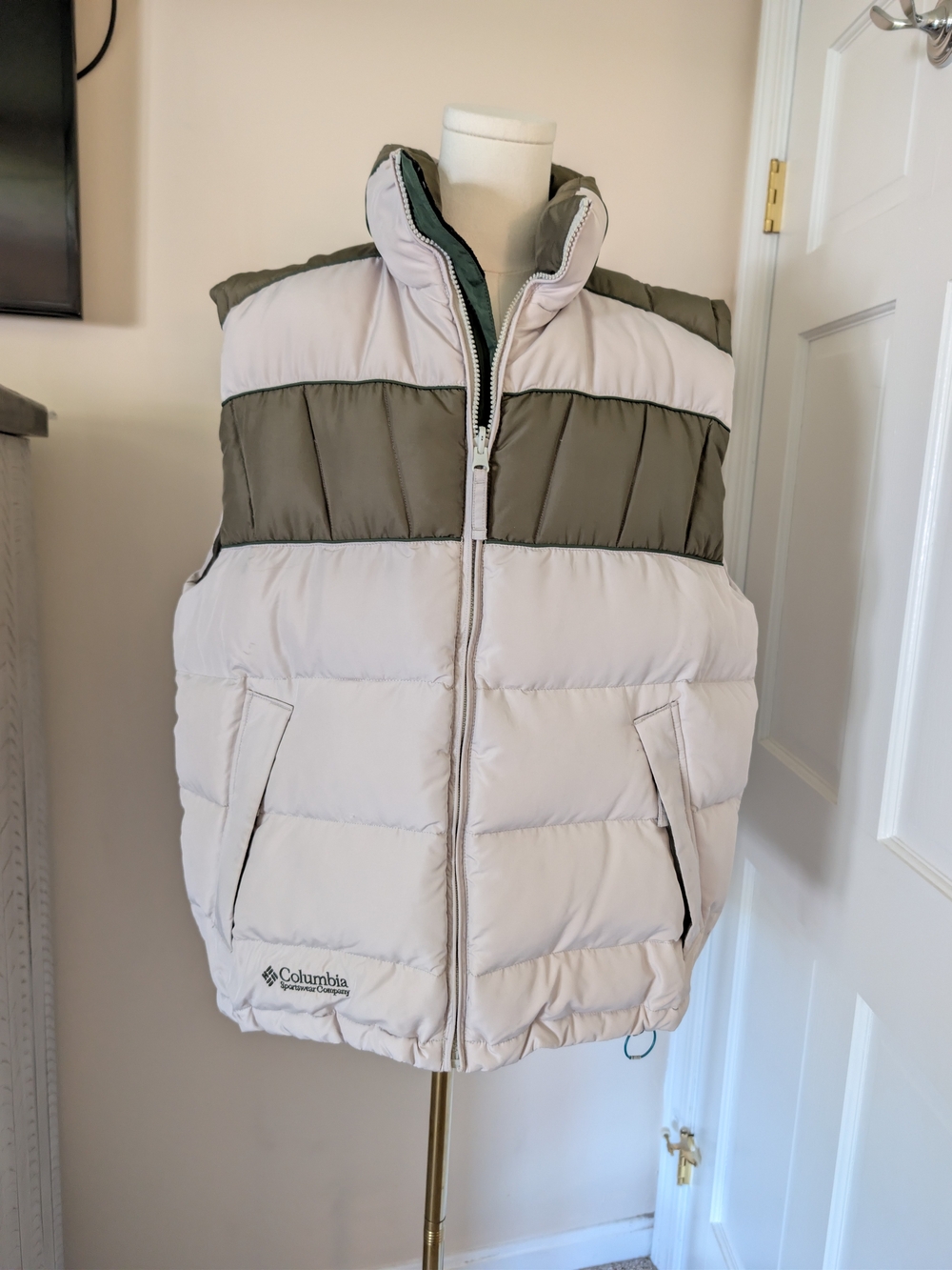 Columbia Vintage Two-Tone Puffer Vest Cream Olive Green Size L